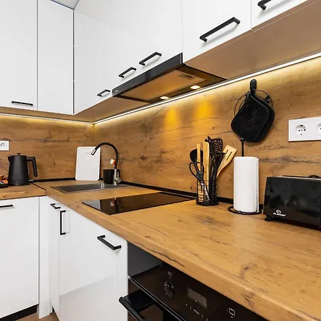 Cozy & 1bd Steps From The Old Town By Flat Manаger Appartement *